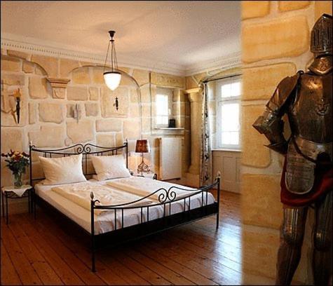 Hotel Knopf Und Knopf Erlebniswelt Warthausen Pokoj fotografie